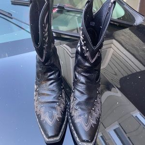 Ariat Women’s 11 Boots